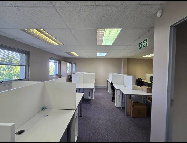 422M² OFFICE TO LET IN TYGER VALLEY